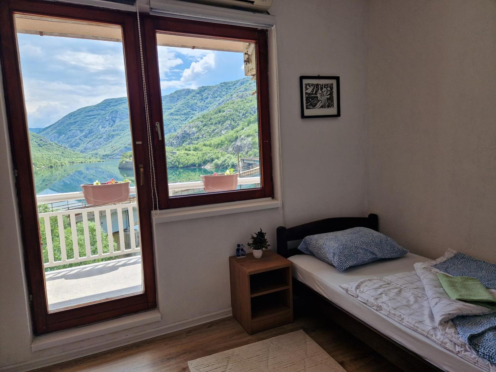 Visit Dreznica Villa Mostar Oda fotoğraf